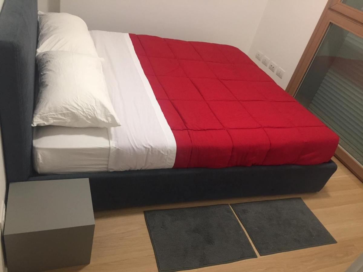 Luxury Gioia Central Station Apartment Milan Luaran gambar