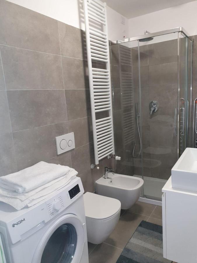 Luxury Gioia Central Station Apartment Milan Luaran gambar