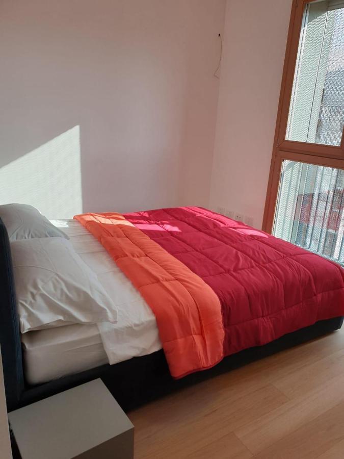 Luxury Gioia Central Station Apartment Milan Luaran gambar