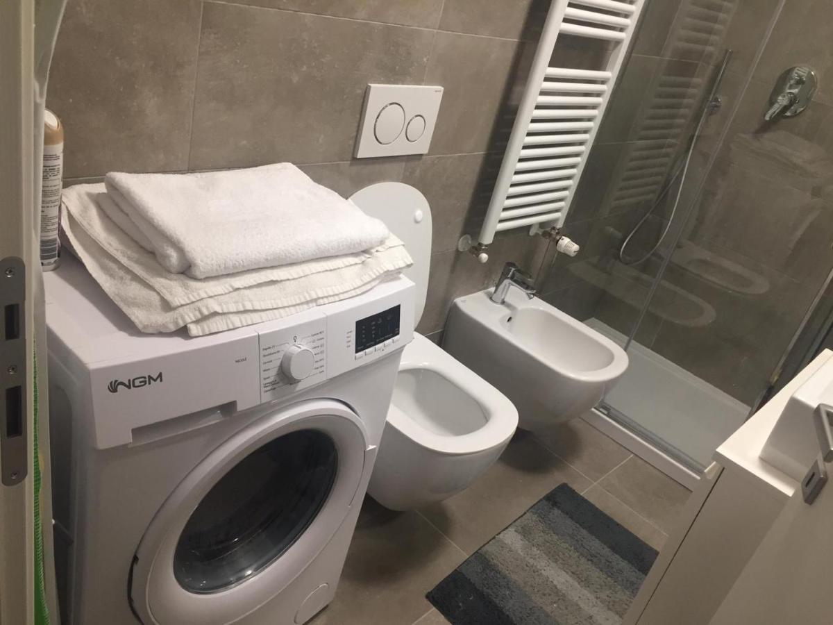 Luxury Gioia Central Station Apartment Milan Luaran gambar