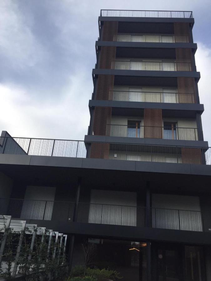 Luxury Gioia Central Station Apartment Milan Luaran gambar